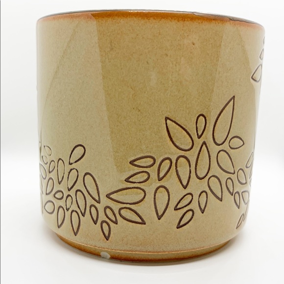 Starbucks Tan Mug With Brown Engraved Leaves - Picture 3 of 8
